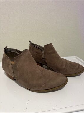 torrid Brown Suede Chukka Ankle Boots